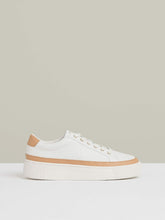 Reiss | Grained Leather Platform Trainers in Camel/White