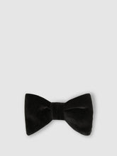 Reiss | Velvet Bow Tie in Black