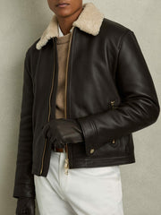 Reiss | Leather Zip-Side Gloves in Dark Brown