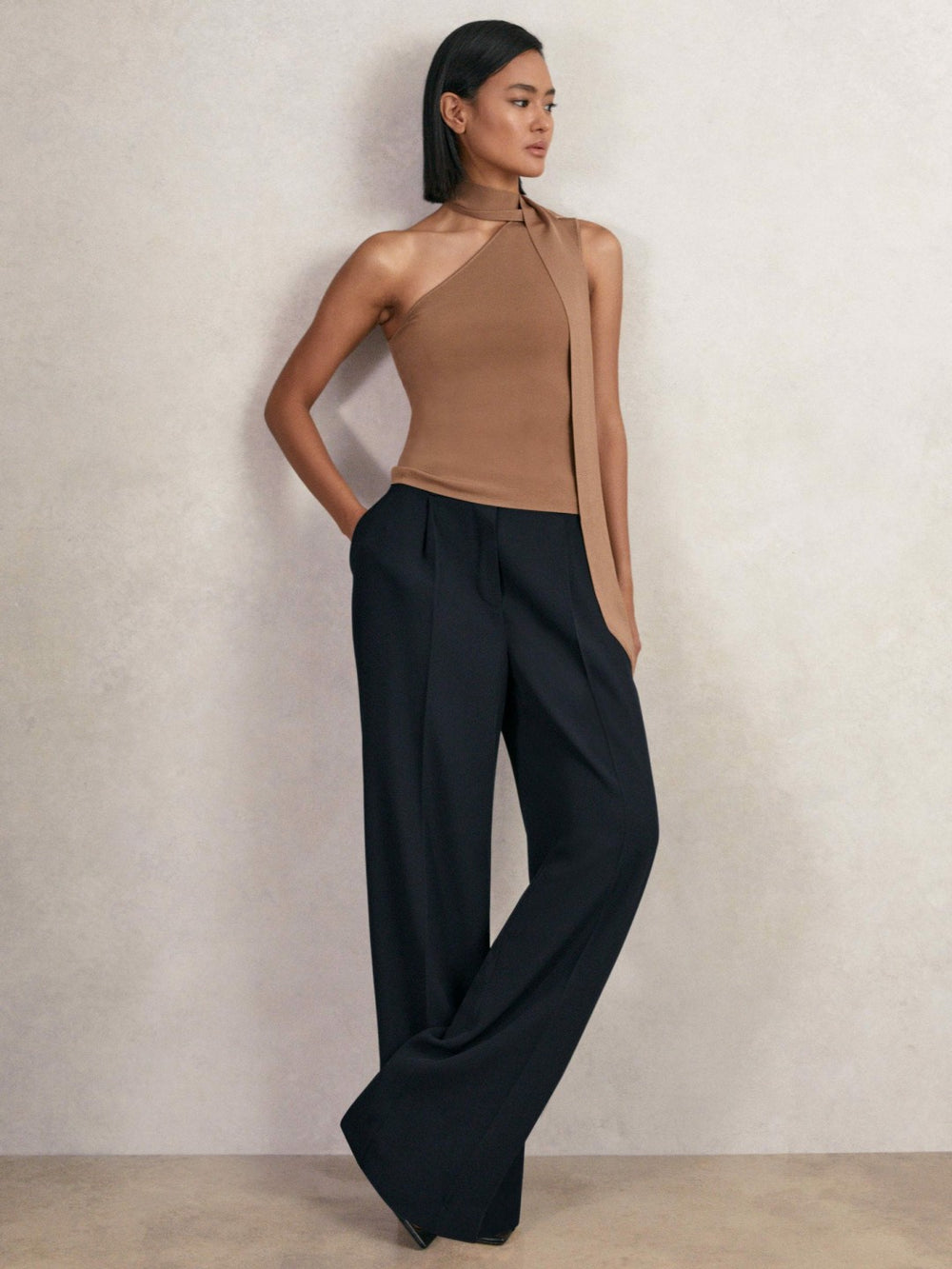 Reiss | Petite Elasticated-Waist Wide-Leg Twill Trousers in Navy