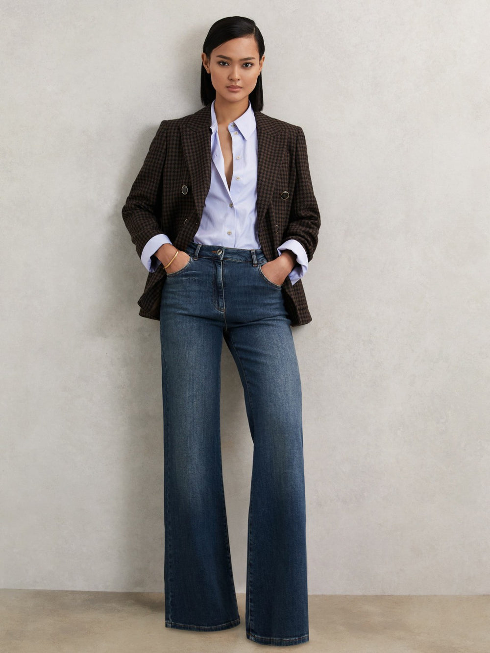 Reiss | Petite Mid-Rise Flared Jeans in Mid Blue