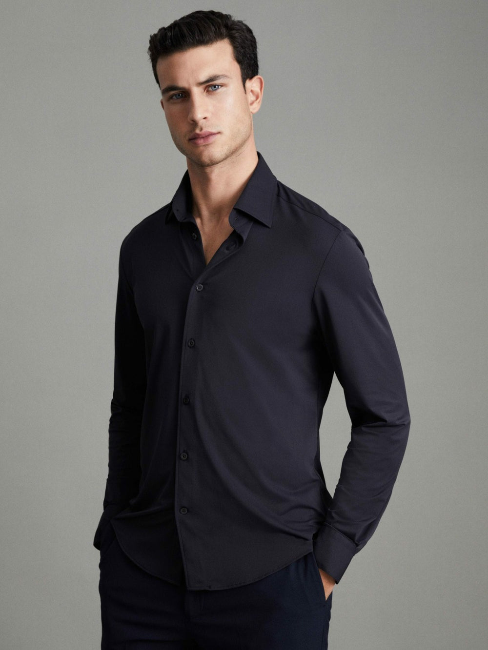 Reiss | Regular Fit Button-Through Travel Shirt in Navy