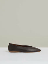Reiss | Leather Rounded-Point Toe Ballet Flats in Chocolate