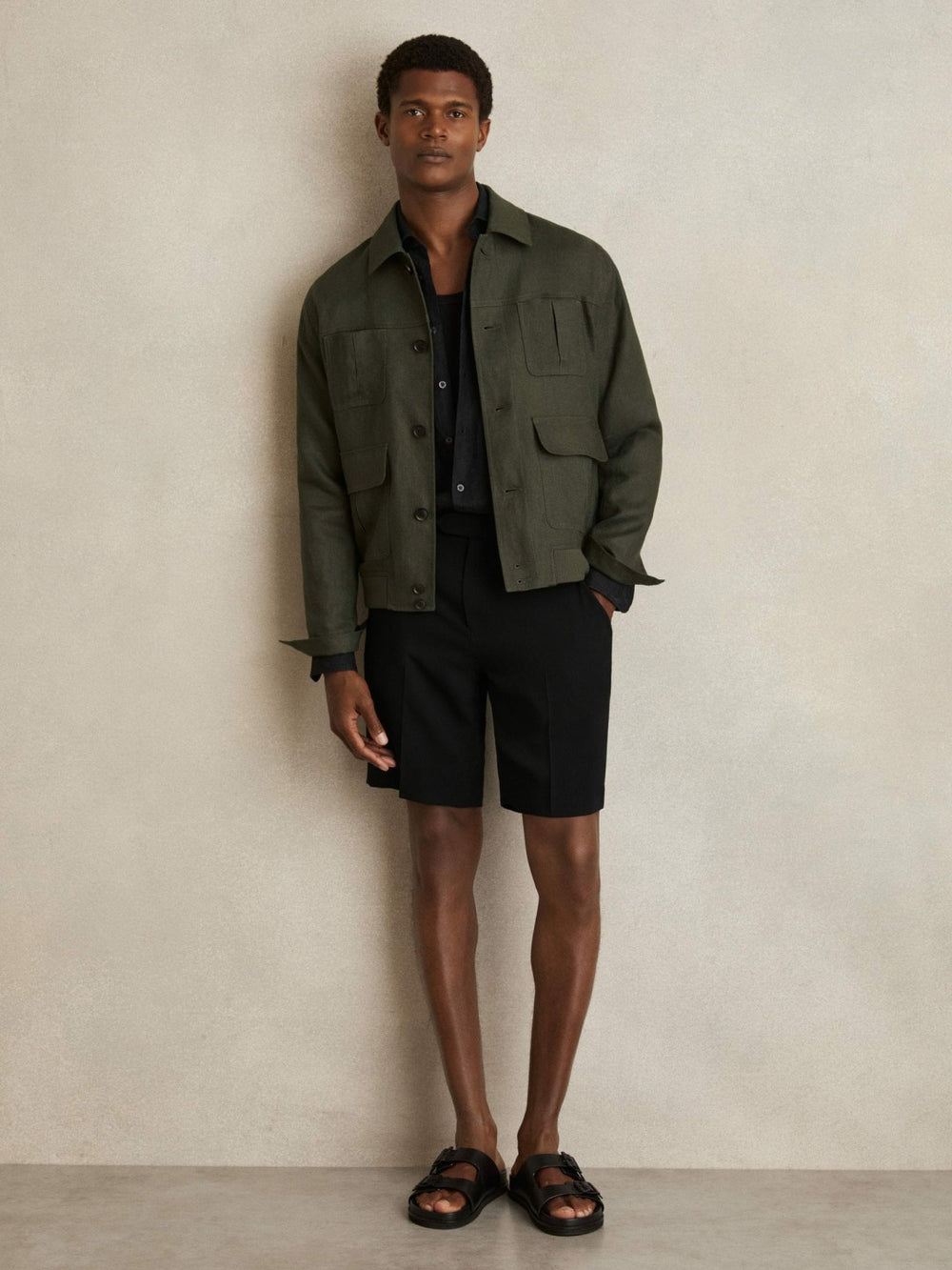 Reiss | Side-Adjuster Tailored Shorts in Black