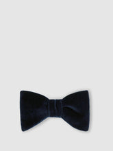 Reiss | Velvet Bow Tie in Navy