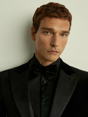 Reiss | Velvet Bow Tie in Black