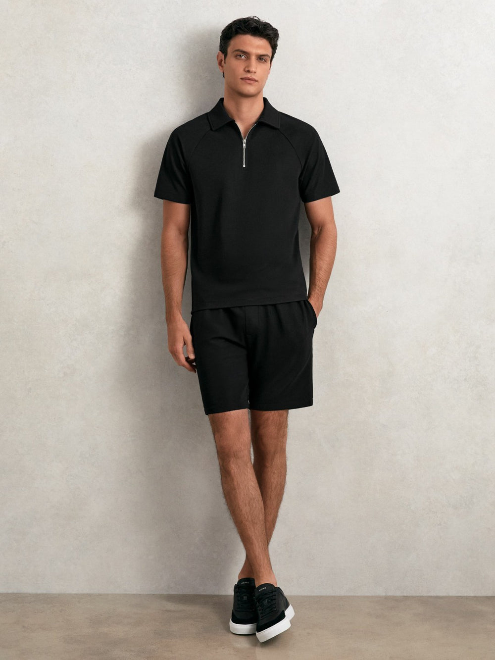 Reiss | Textured Drawstring Shorts in Black