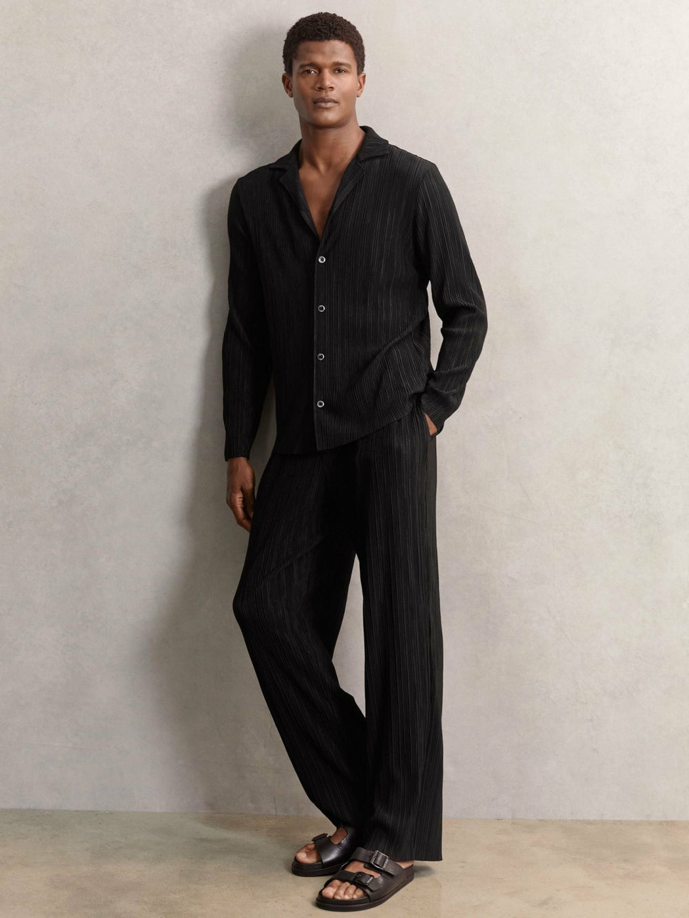 Reiss | Plissé Wide Leg Trousers in Black