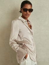 Reiss | Silk Double-Cuff Button-Through Shirt in Champagne