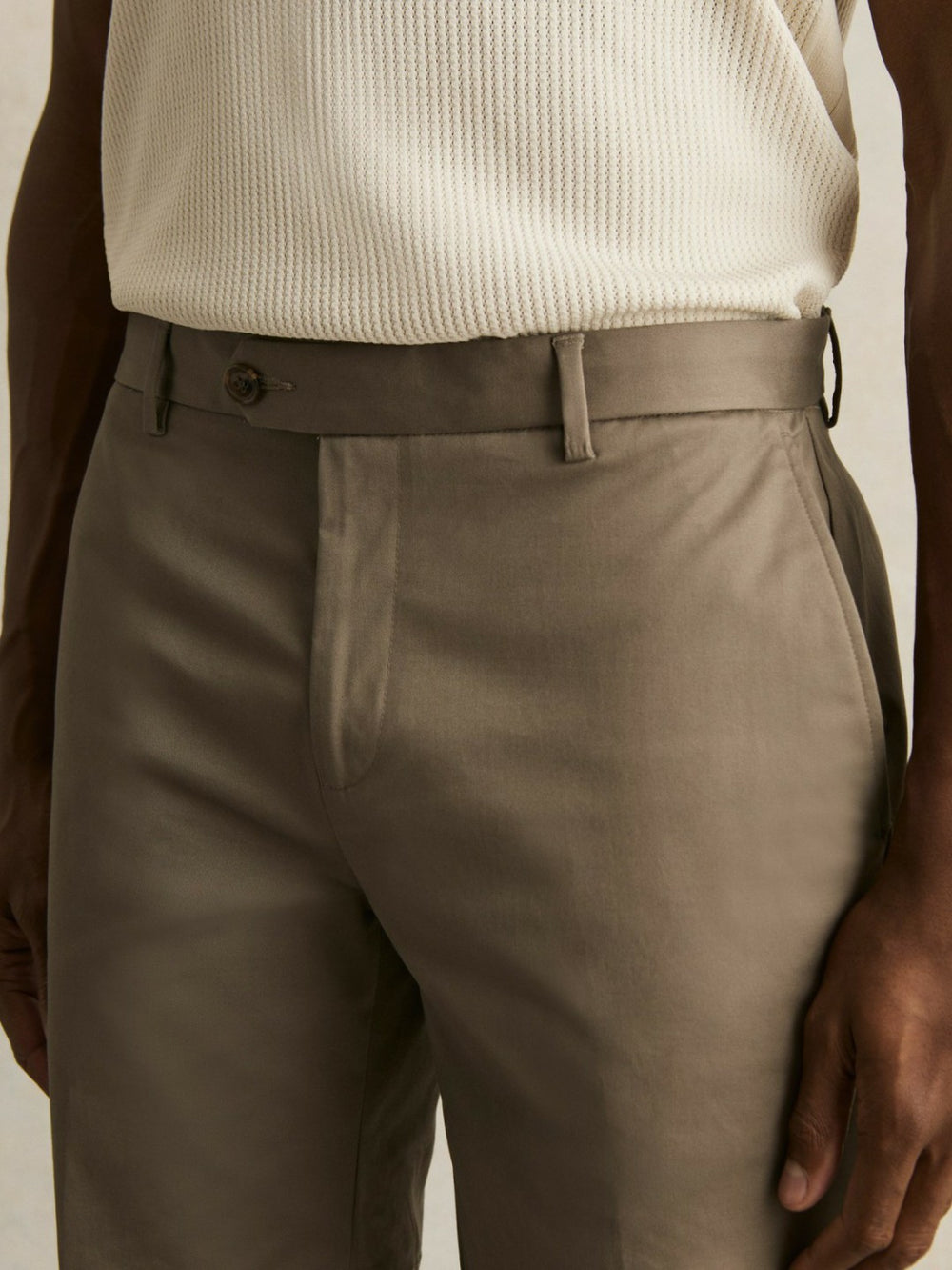 Reiss | Oe Hampton Cotton Chino Shorts with Stretch in Taupe
