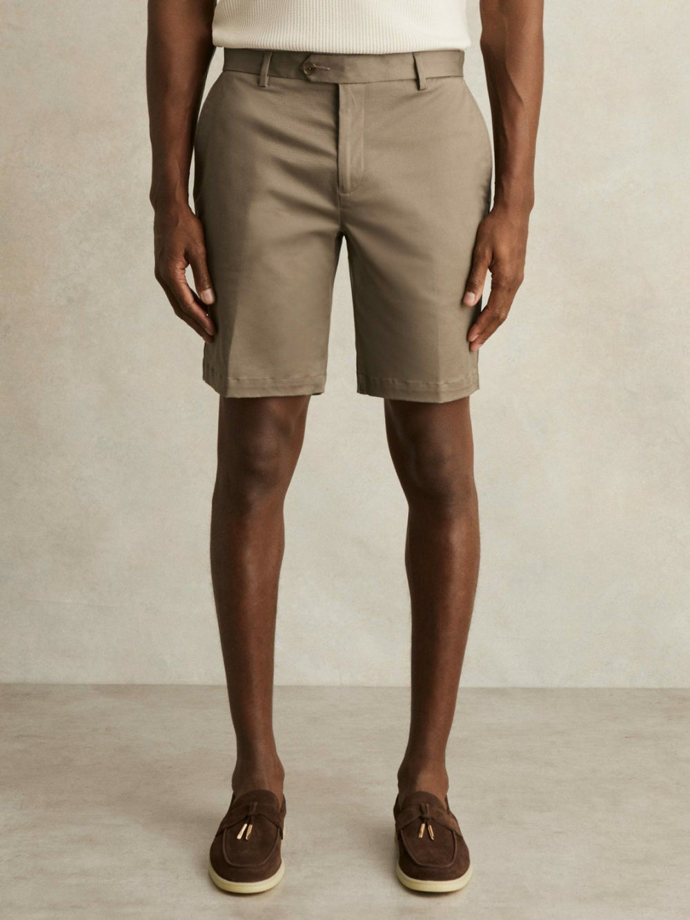 Reiss | Oe Hampton Cotton Chino Shorts with Stretch in Taupe