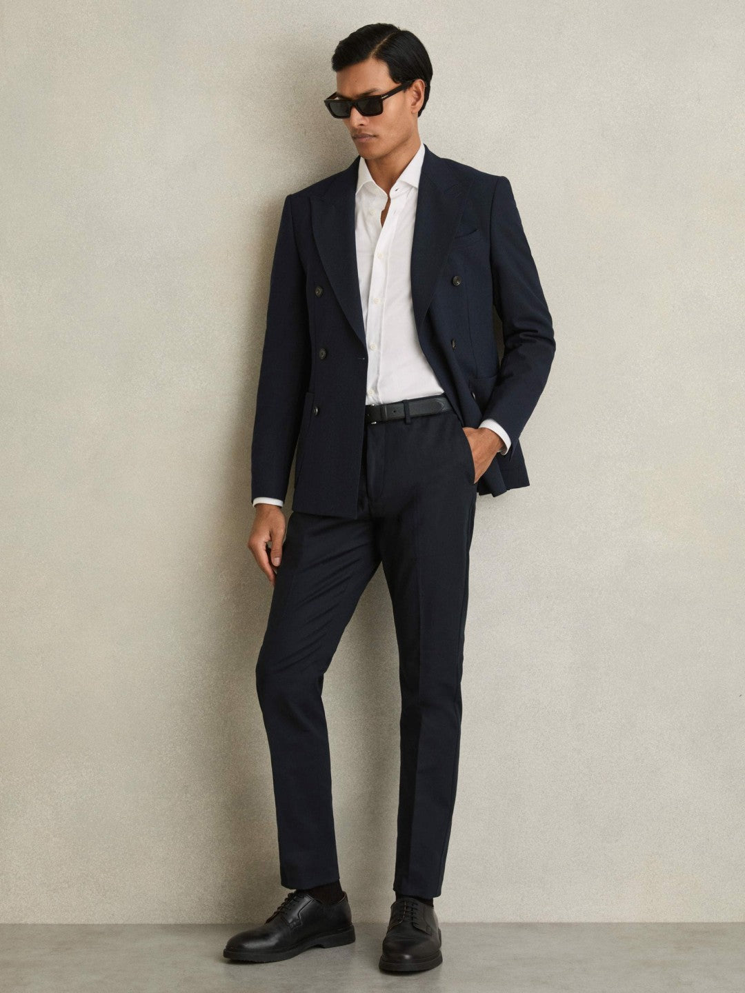 Reiss | Slim Fit Cotton Blend Chinos in Navy