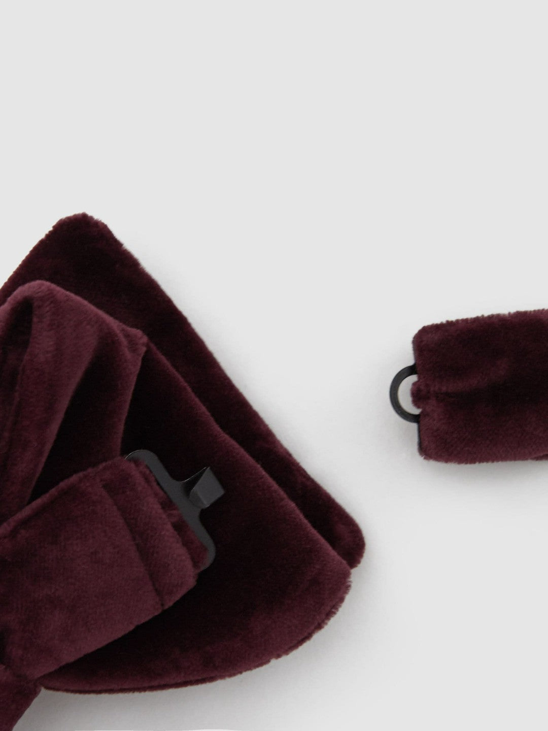 Reiss | Velvet Bow Tie in Bordeaux