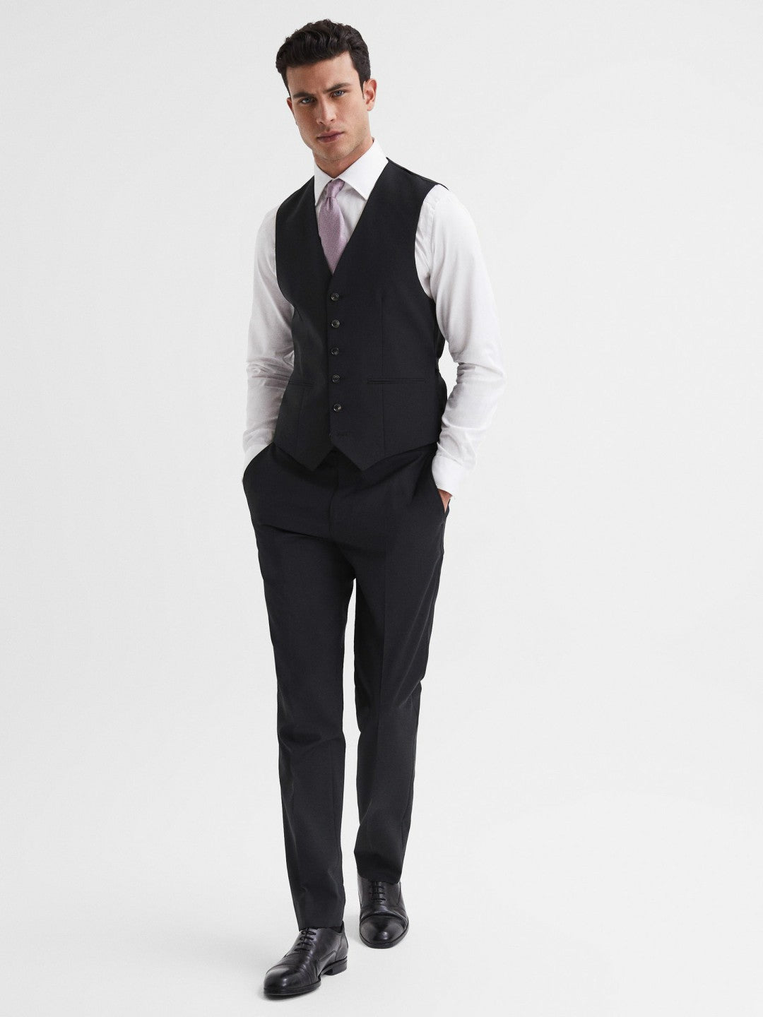 Reiss | Modern Fit Travel Waistcoat in Black