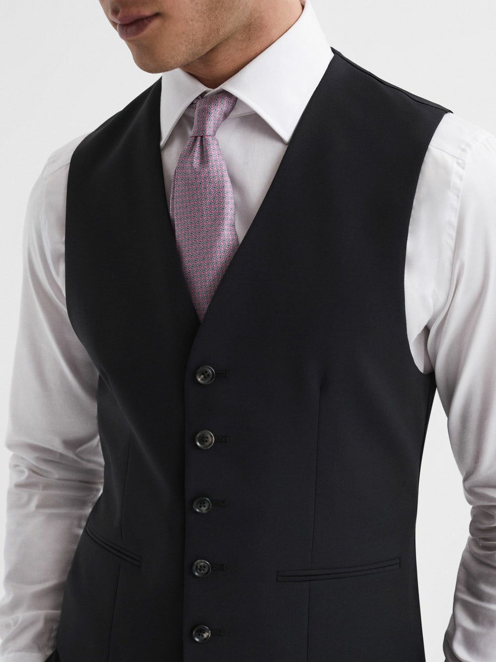 Reiss | Modern Fit Travel Waistcoat in Black