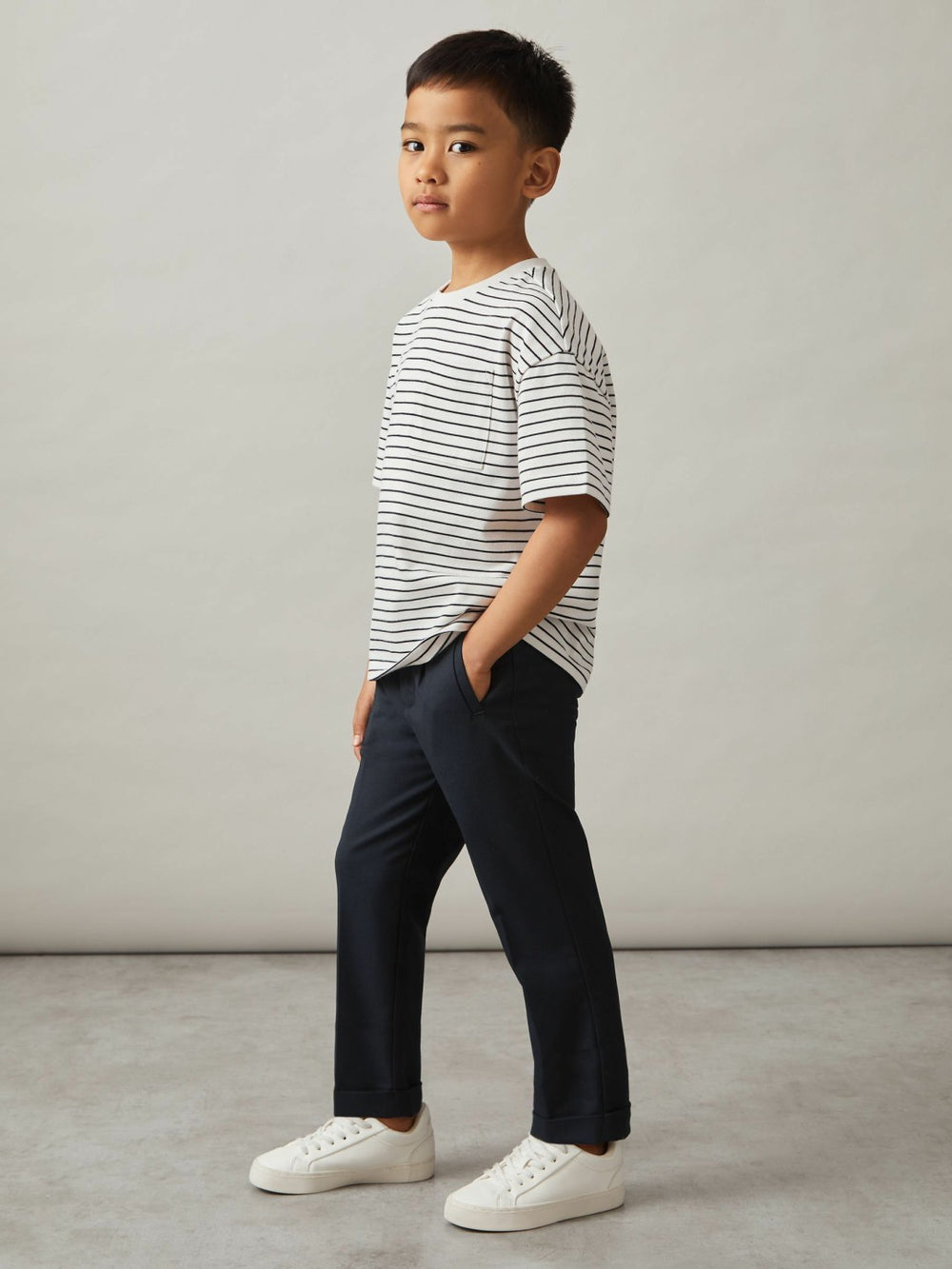 Reiss | 3-9 yrs Relaxed Elasticated Trousers with Turn-Ups in Navy