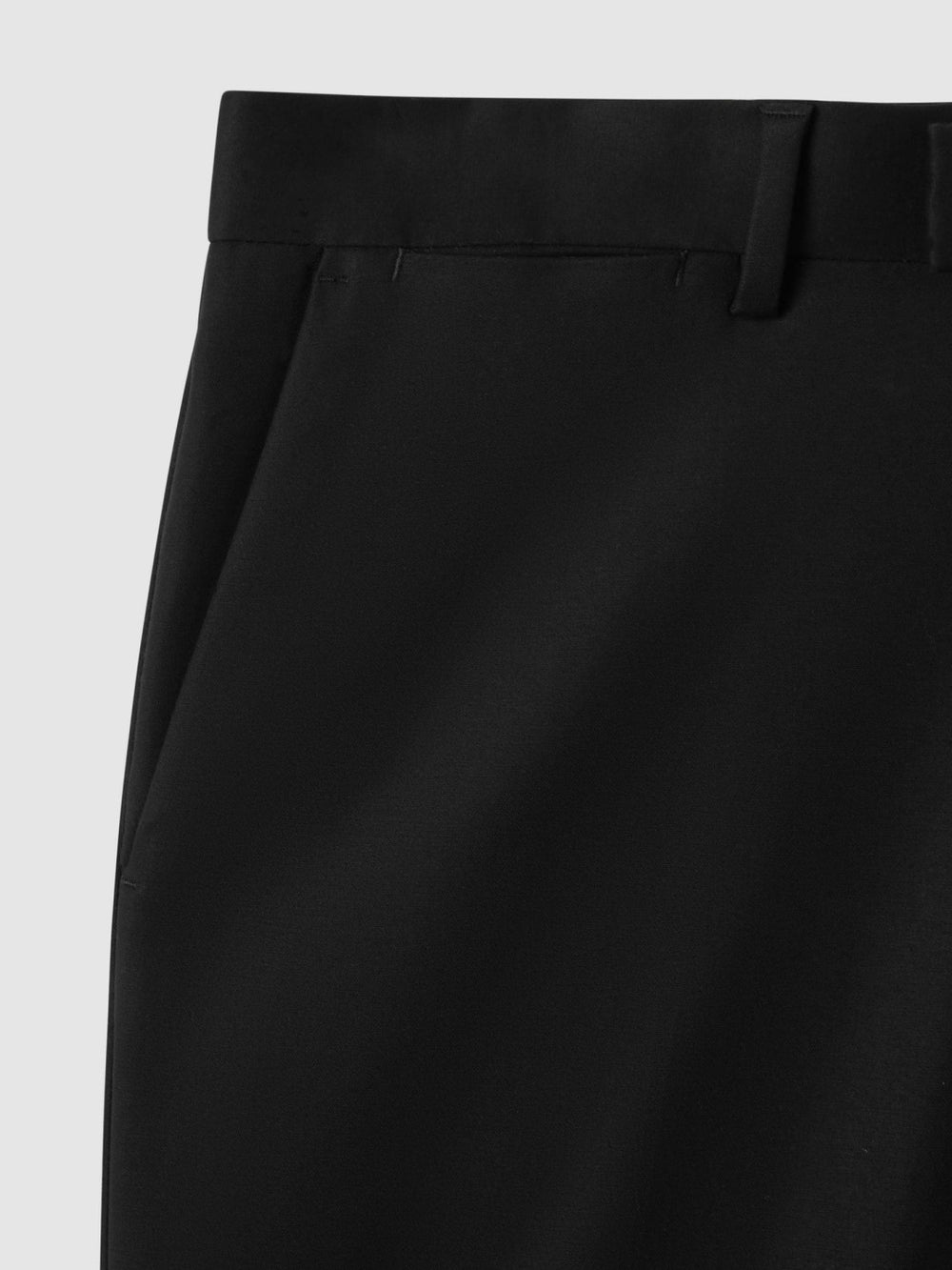 Reiss | Slim Fit Cotton Blend Chinos in Black