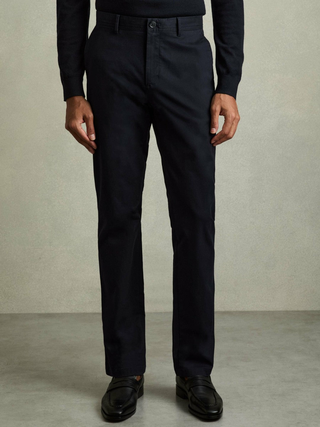 Reiss | Slim Fit Washed Cotton Blend Chinos in Navy