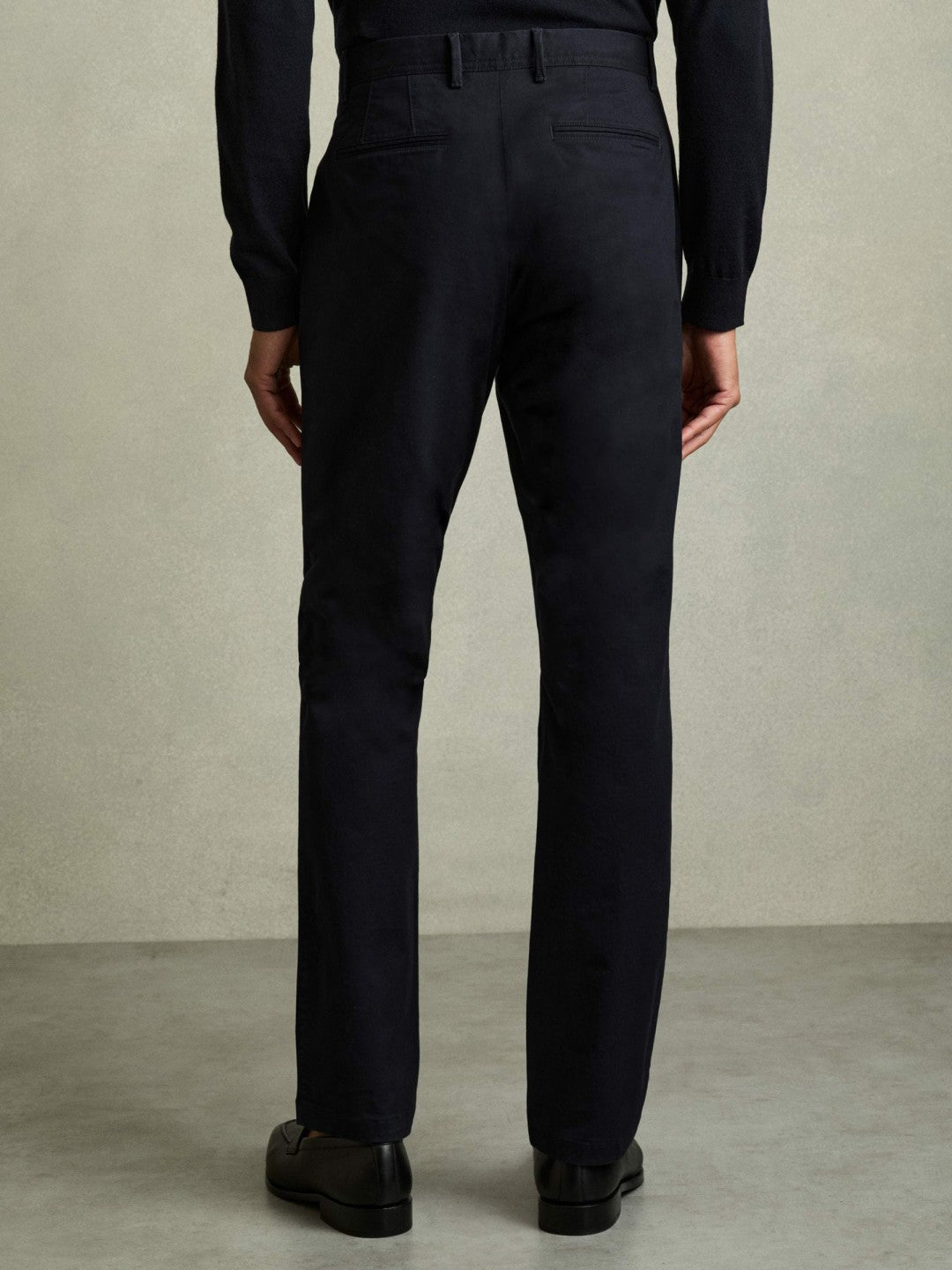 Reiss | Slim Fit Washed Cotton Blend Chinos in Navy