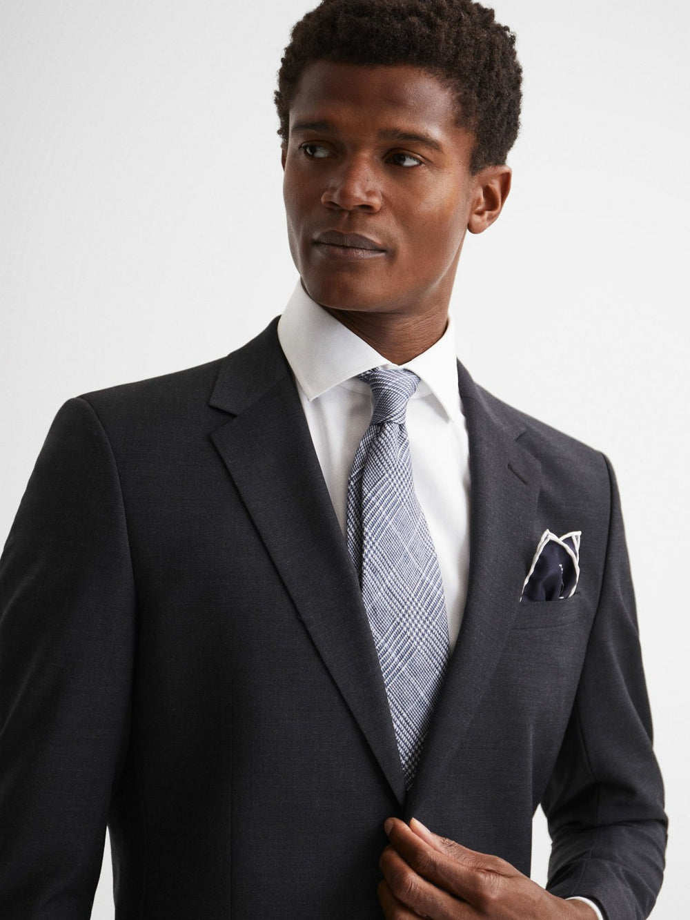 Reiss | Plain Silk Pocket Square in Navy