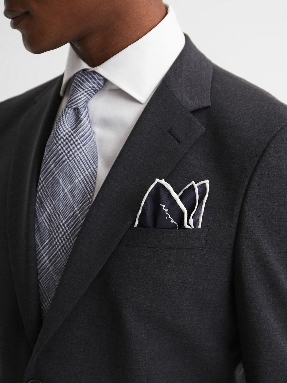 Reiss | Plain Silk Pocket Square in Navy