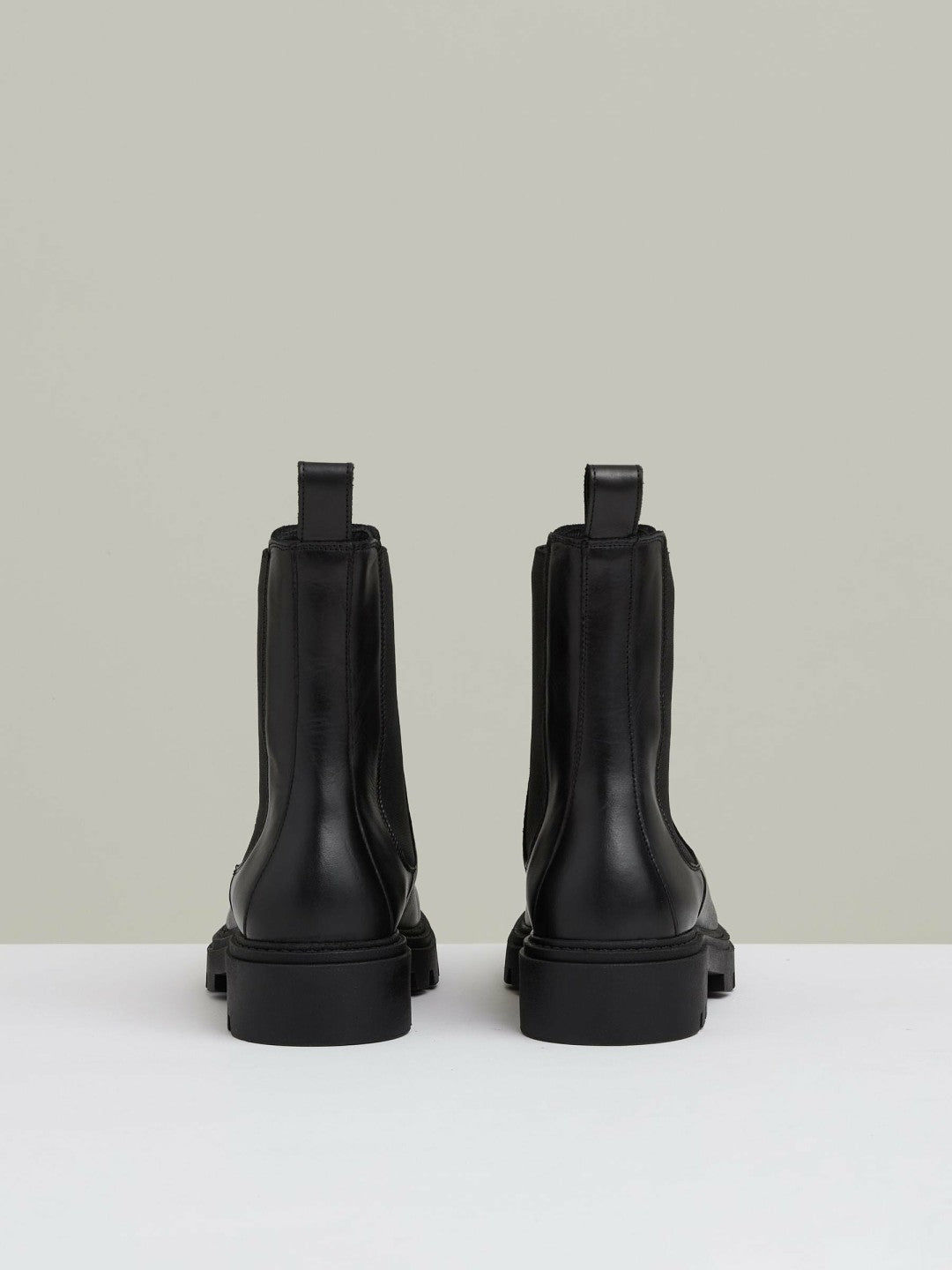 Reiss | Leather Cleated Sole Chelsea Boots in Black