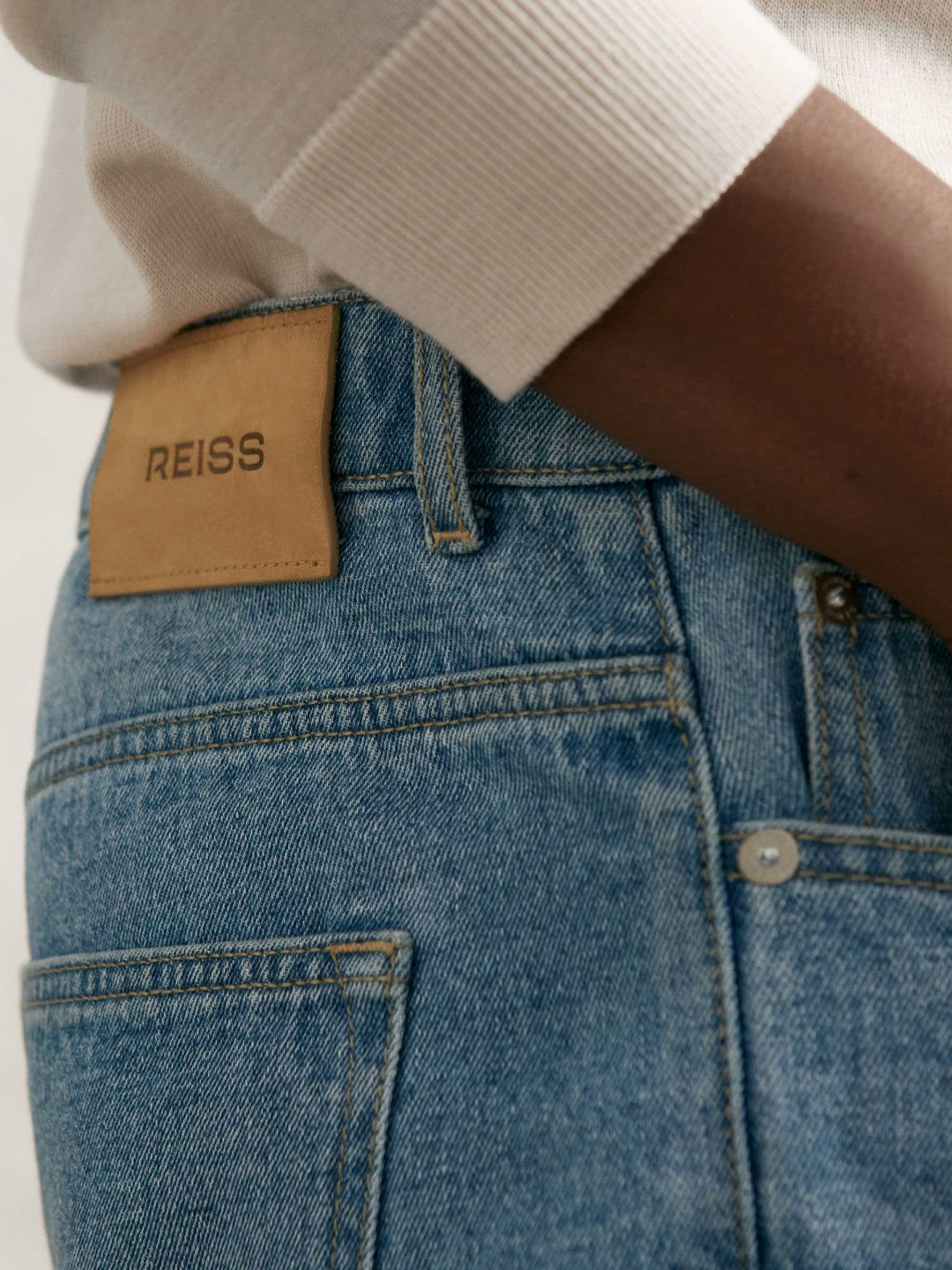 Reiss | Loose-Fit Jeans in Light Blue Wash