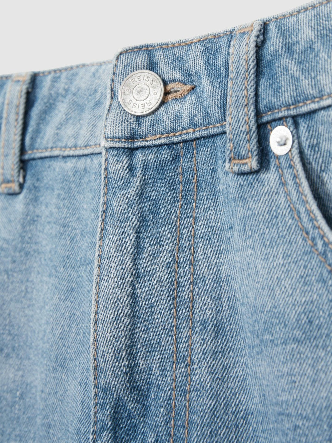 Reiss | Loose-Fit Jeans in Light Blue Wash