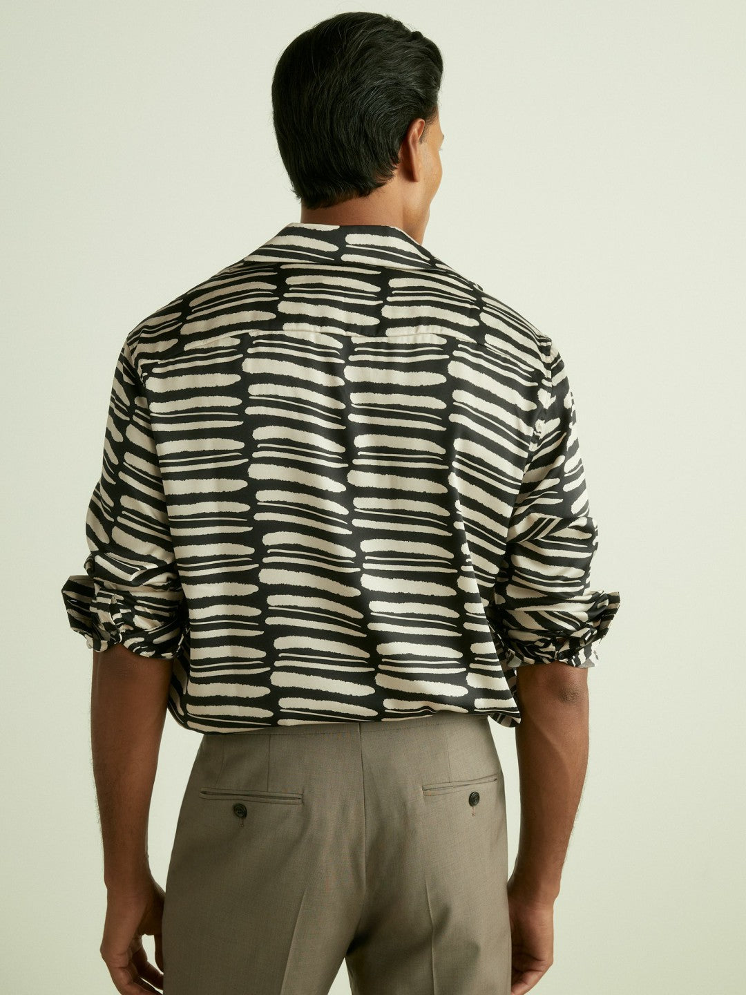 Reiss | Abstract-Print Twill Cuban-Collar Shirt in Black/White