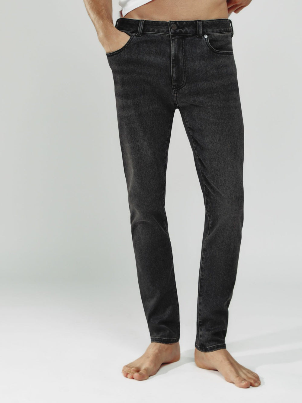 Reiss | Tapered Slim-Fit Jeans in Washed Black