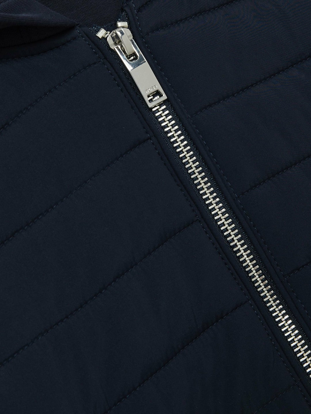 Reiss | 9-13 yrs Interlock Hybrid Hooded Puffer Jacket in Navy