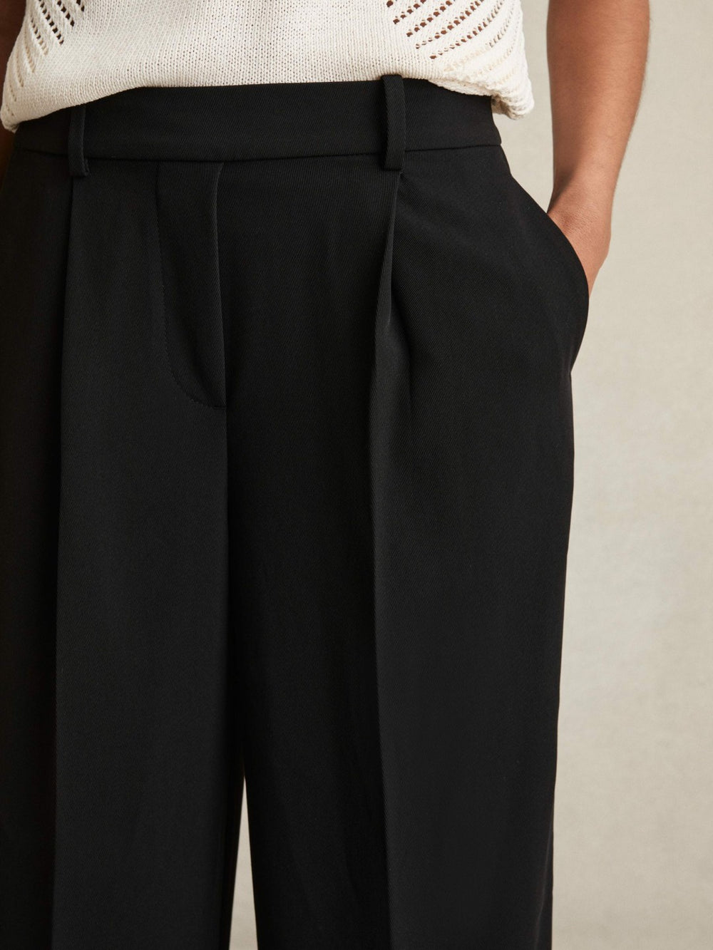 Reiss | Petite Elasticated-Waist Wide-Leg Twill Trousers in Black