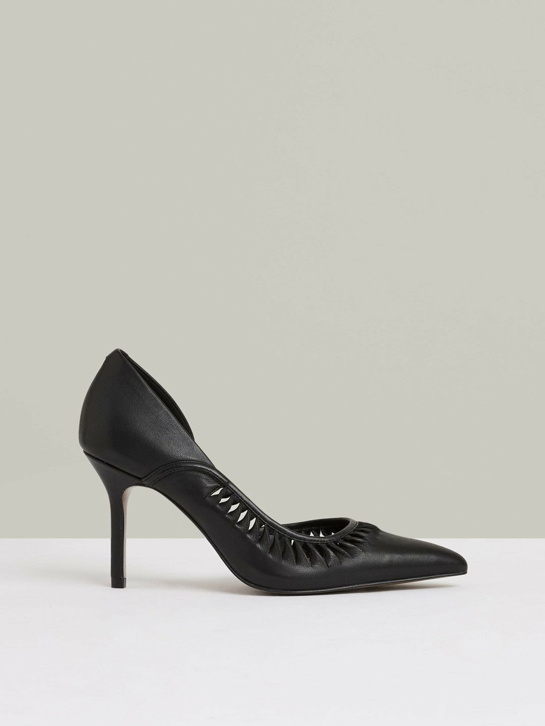 Reiss | Leather Twist Detail Court Shoes in Black