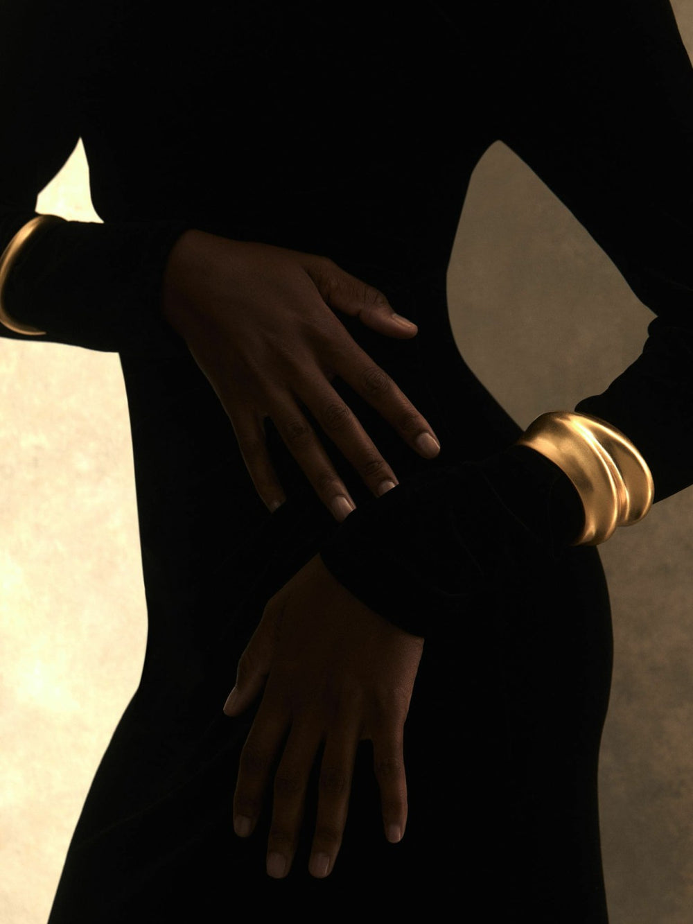 Reiss | Sculptural Cuff in Gold Tone