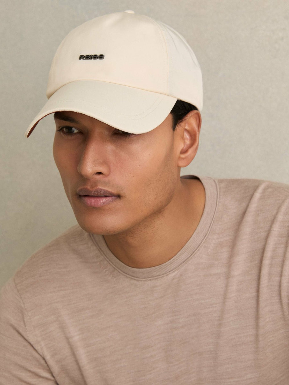 Reiss | Logo Lettering Baseball Cap in Ecru