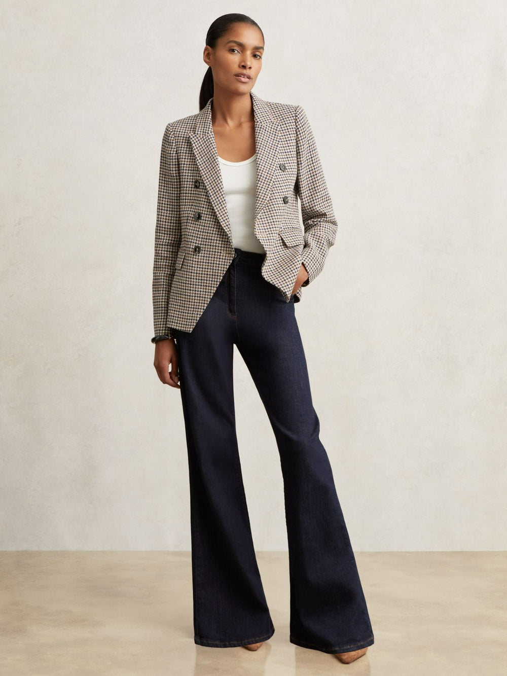 Reiss | Petite Cotton-Linen Double-Breasted Houndstooth-Check Blazer in Navy Neutral Check