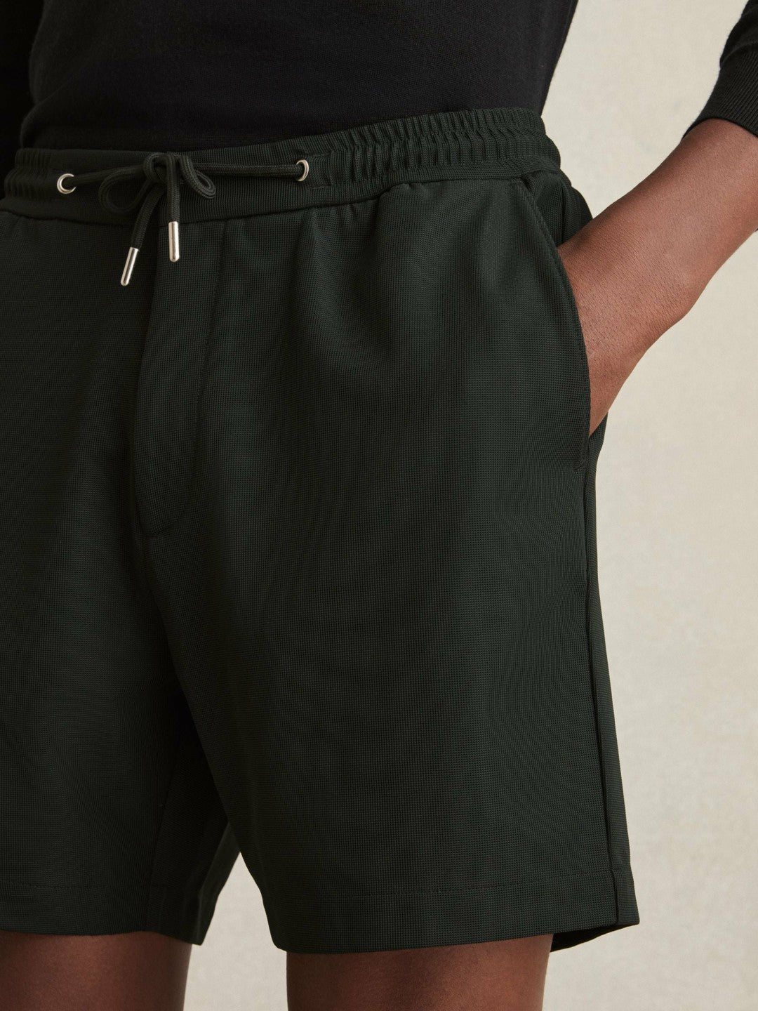 Reiss | Textured Drawstring Shorts in Dark Green