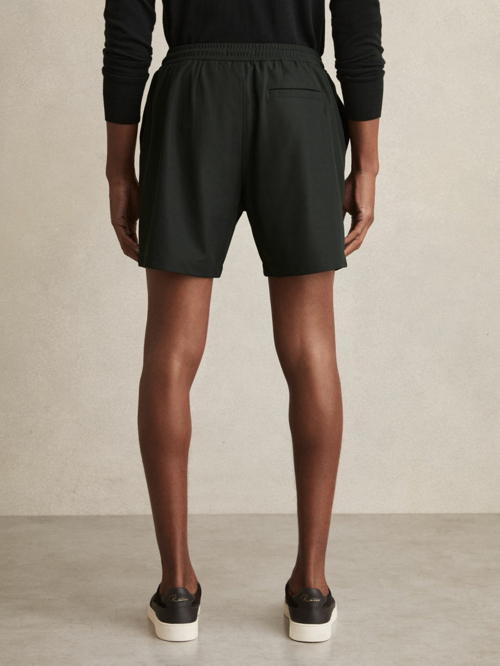 Reiss | Textured Drawstring Shorts in Dark Green