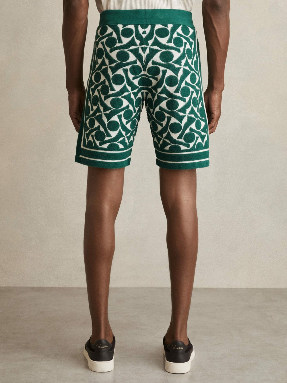Reiss | Abstract-Pattern Towelling Shorts in Green/White