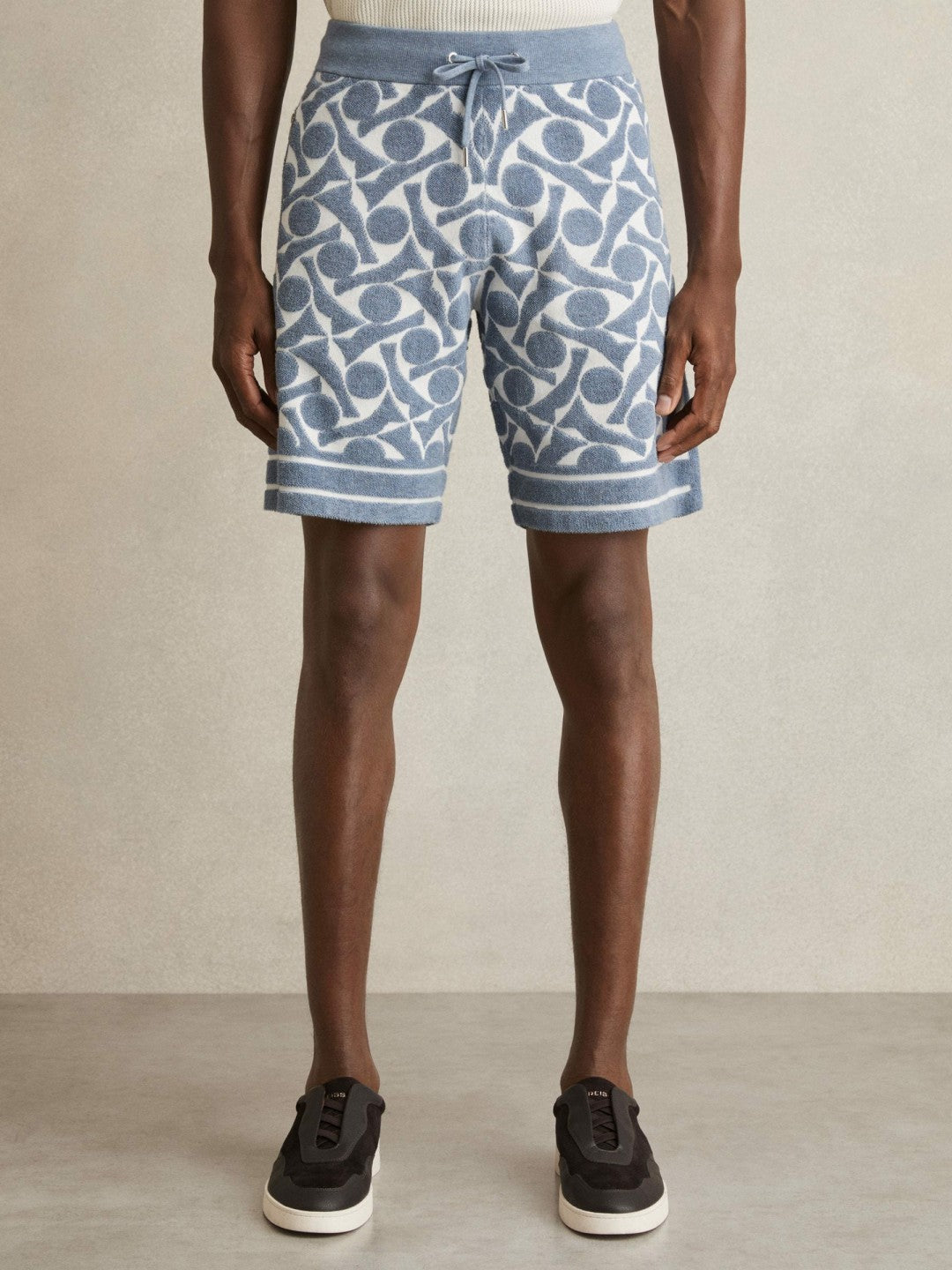 Reiss | Abstract-Pattern Towelling Shorts in Soft Blue/White