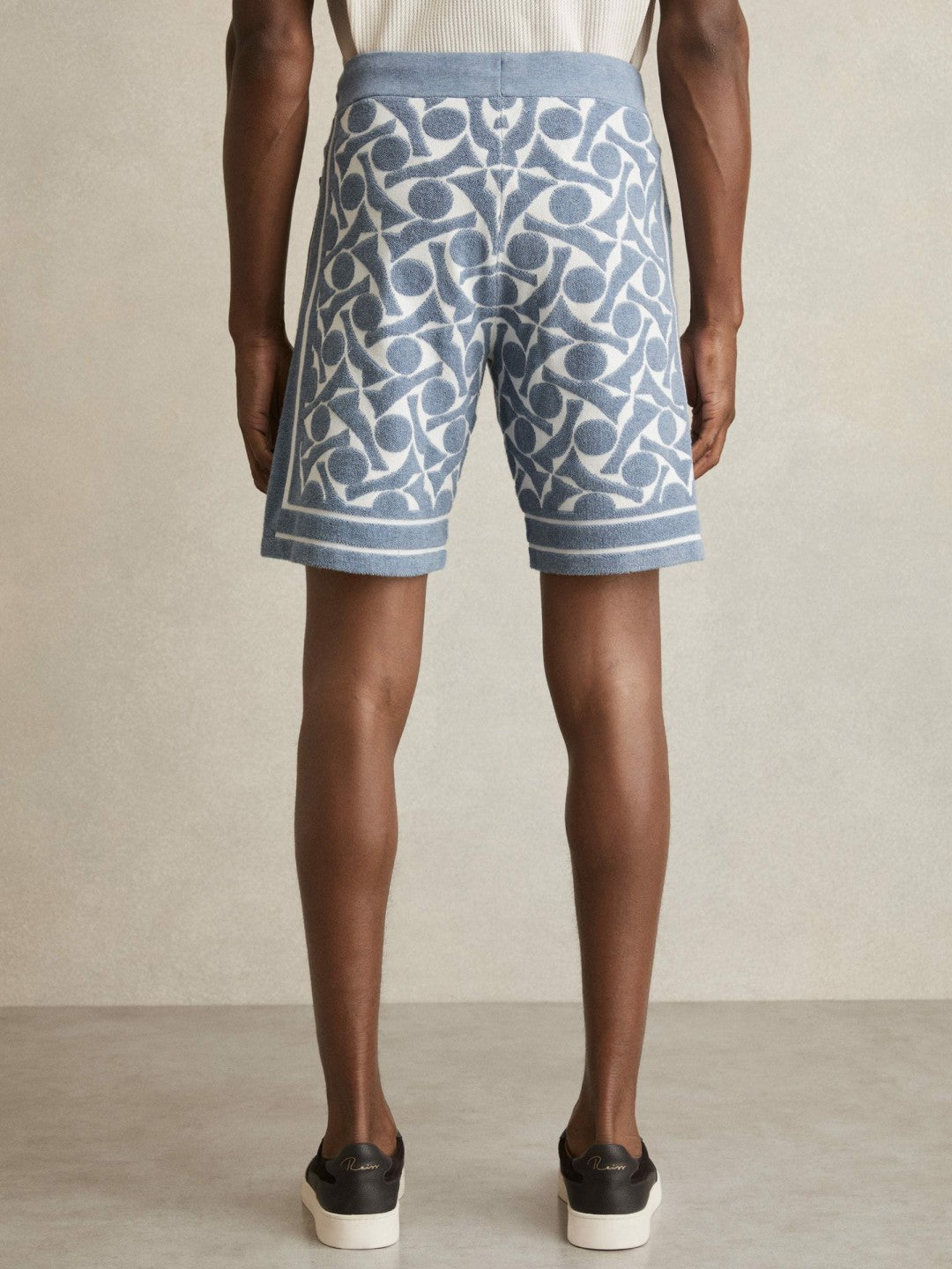 Reiss | Abstract-Pattern Towelling Shorts in Soft Blue/White