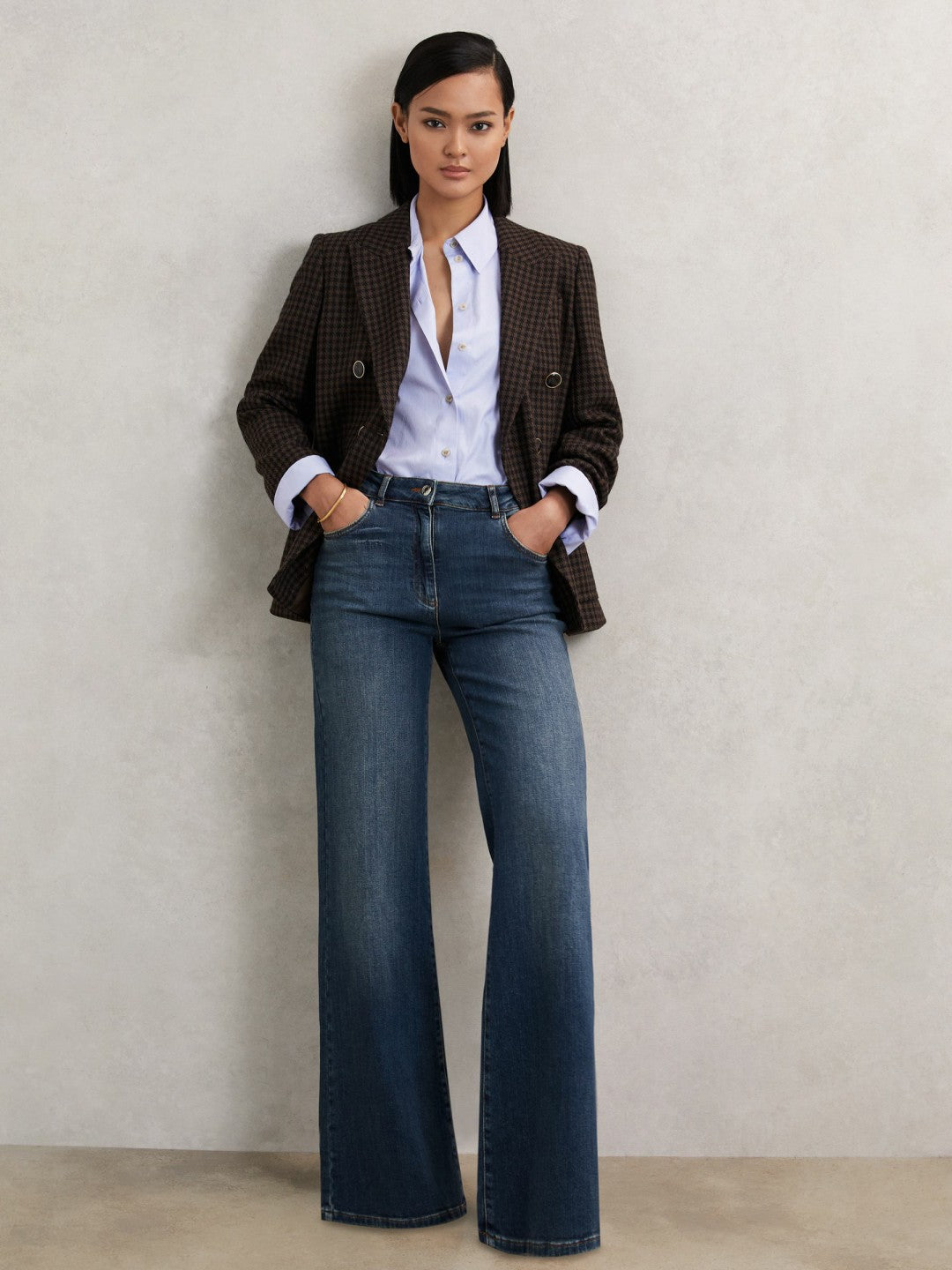 Reiss | Petite Mid-Rise Flared Jeans in Mid Blue