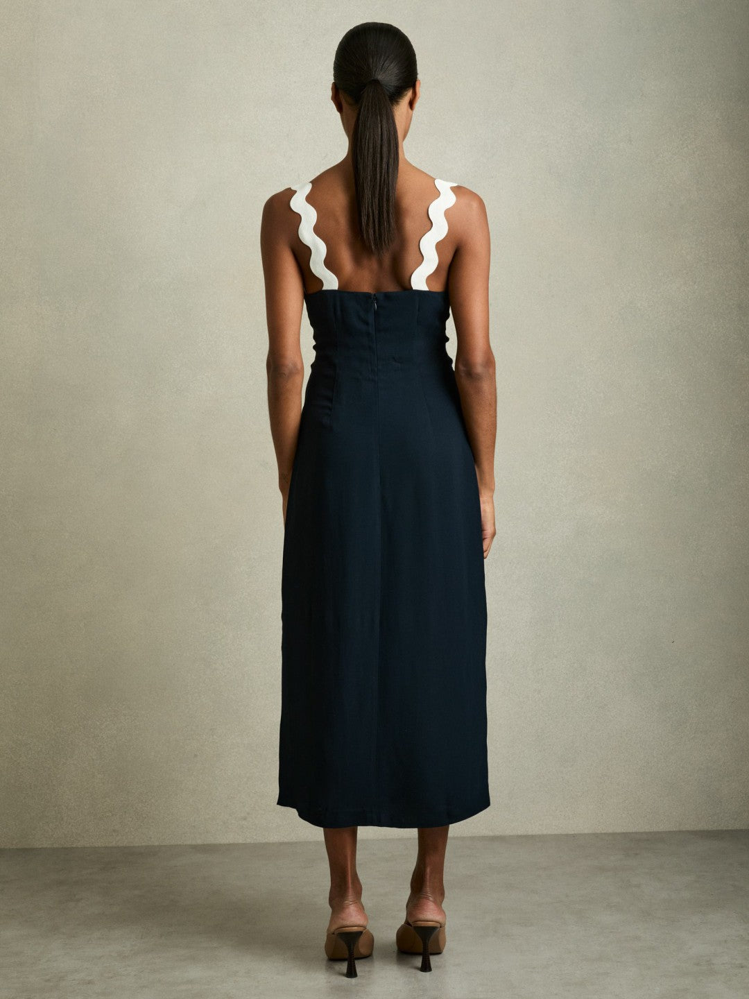 Reiss | Wave-Trim Crepe Midi Dress in Navy