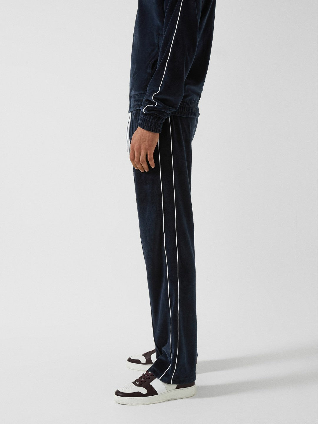 Reiss | Velour Jogger With Piping in Navy