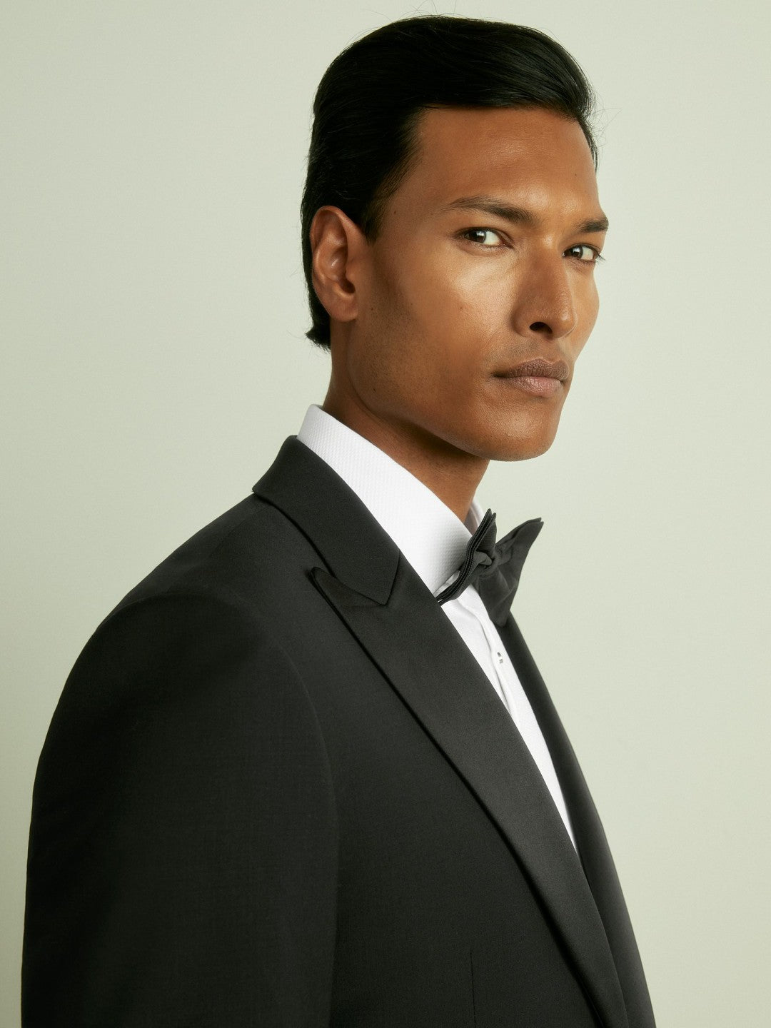 Reiss | Regular Fit Single Breasted Tuxedo Jacket in Black