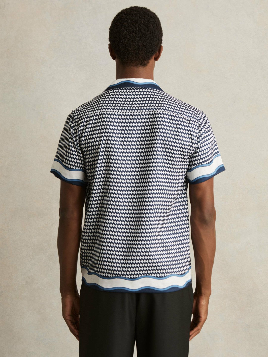 Reiss | Geometric-Print Cuban-Collar Shirt in White/Navy