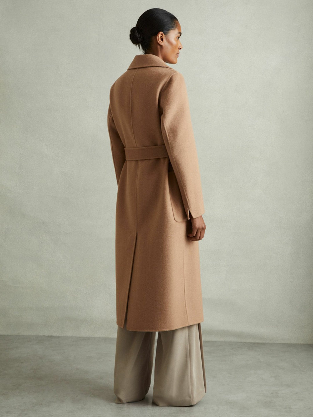 Reiss | Petite Wool Blend Double Breasted Blindseam Coat in Light Camel