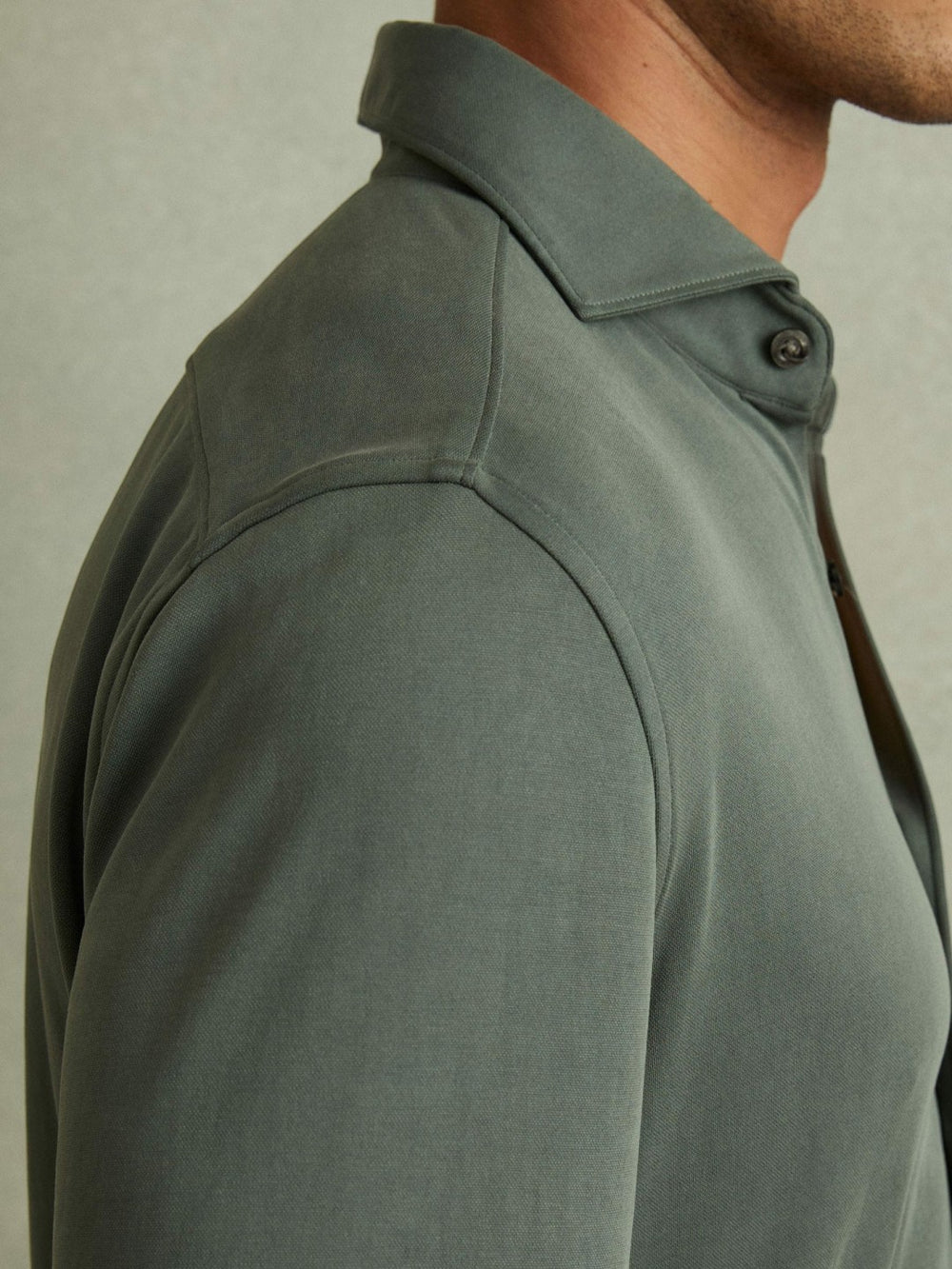 Reiss | Modal Blend Cutaway Collar Shirt in Green Smoke
