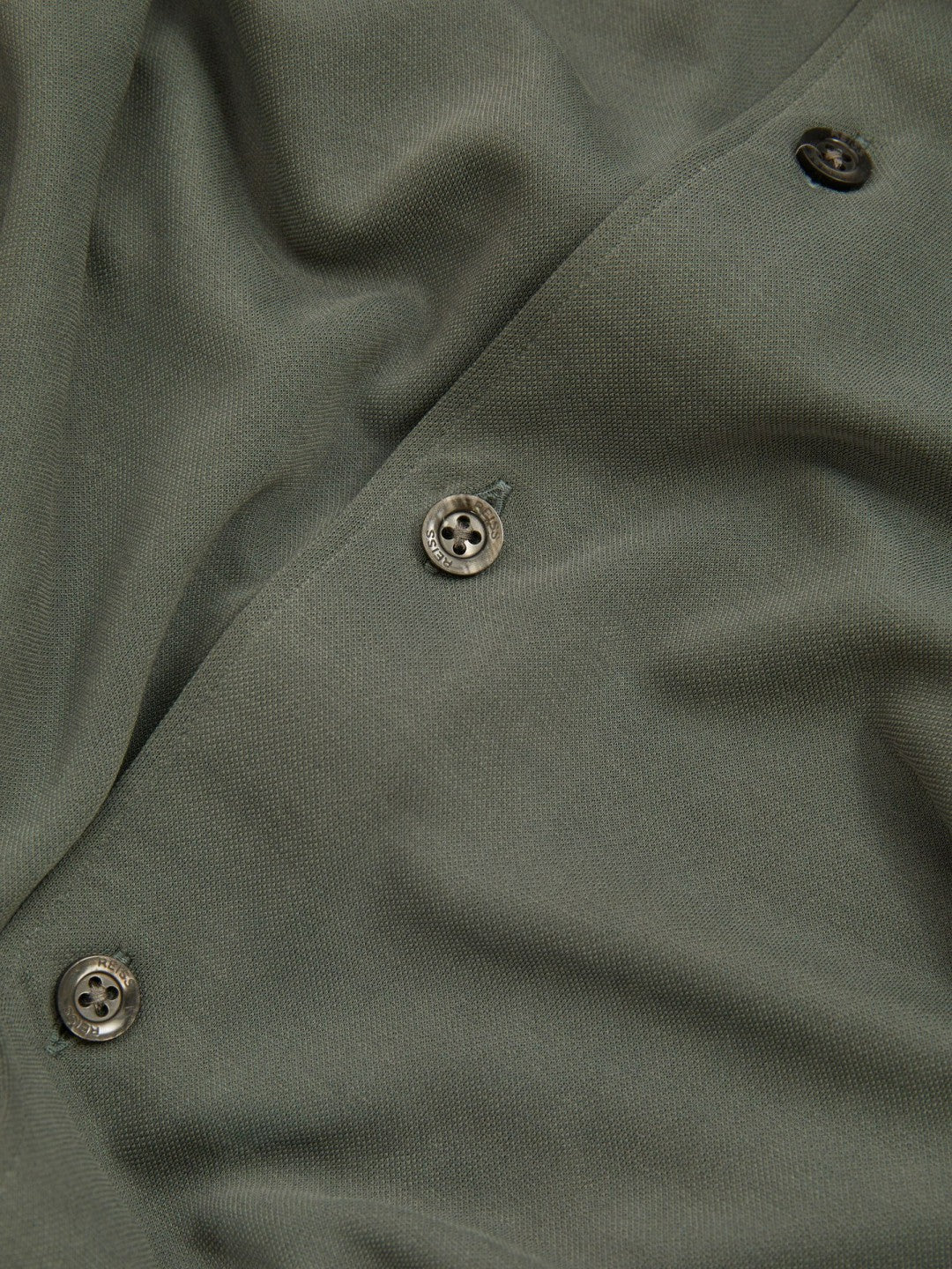 Reiss | Modal Blend Cutaway Collar Shirt in Green Smoke