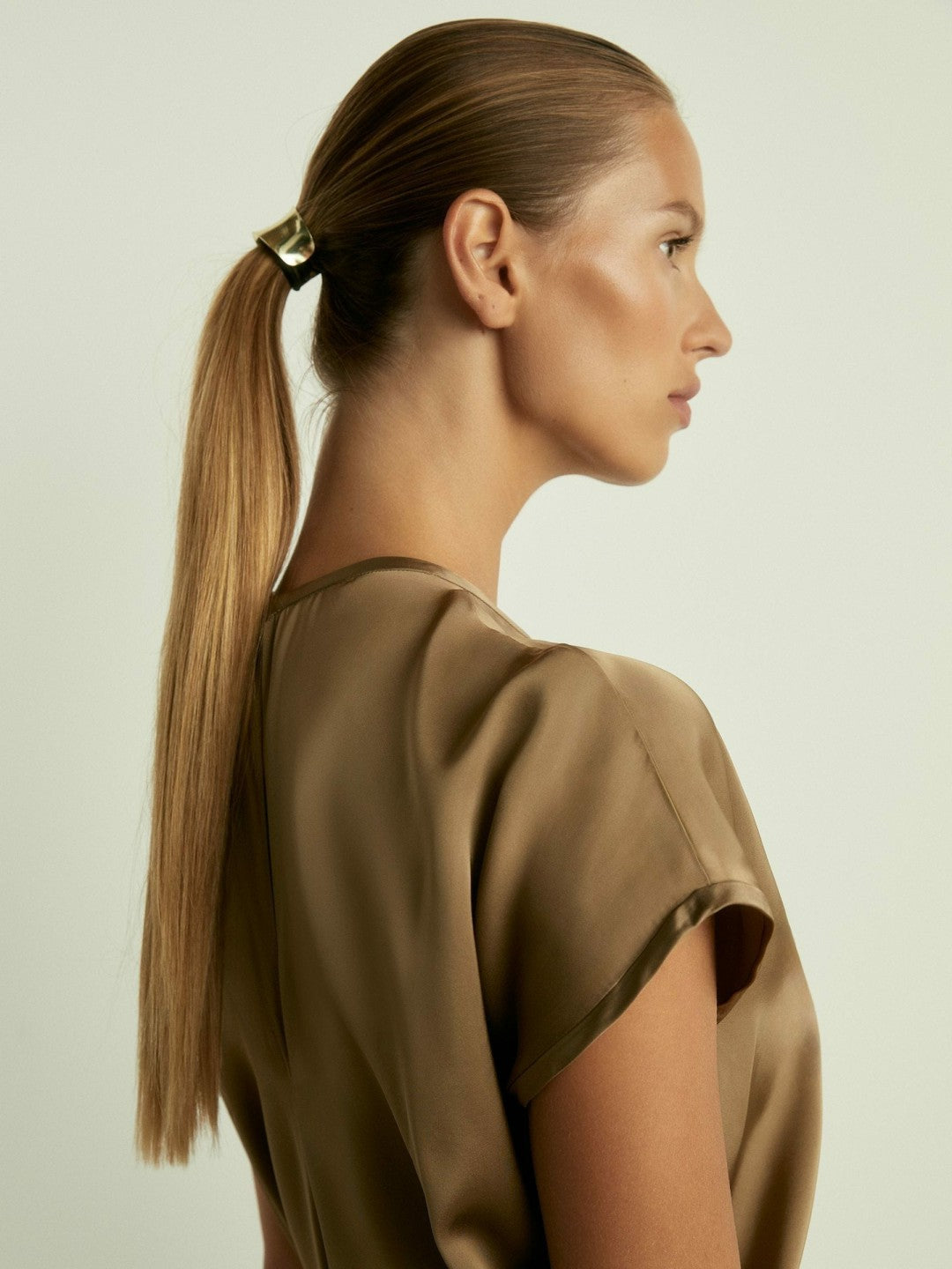 Reiss | Satin Short-Sleeve Midi Dress in Khaki